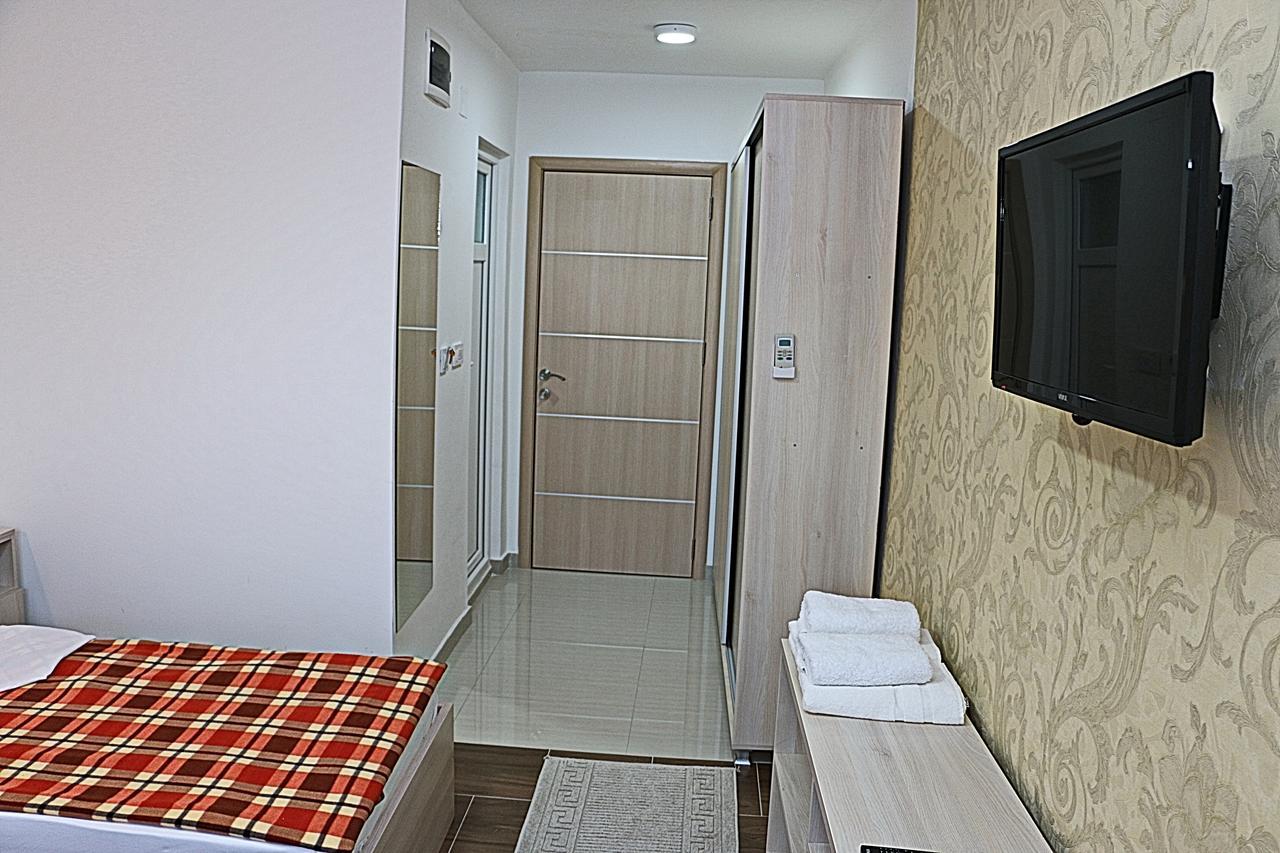 Hotel Ultra Star Skopje Værelse billede